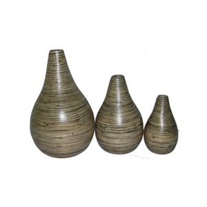 Vases en bambou filé de haute qualité Pot de fleur laqué pour artisanat en bambou artisanal à des fins décoratives - Product Image 1