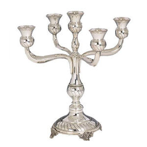 Candelabros de cinco brazos Acabado antiguo Portavelas de 5 brazos Decoración interior y exterior para el hogar Soporte de luz de vela de boda - Product Image 1