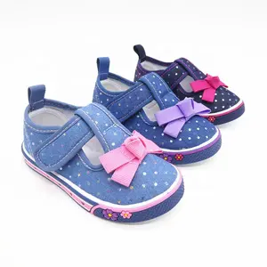Iniezione di pvc di vendita calda delle scarpe di tela dei bambini