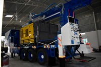 Machine de forage de puits d'eau, robuste, 600 mètres, dérapage ou remorque, perceuse rotative Dth cu à vendre