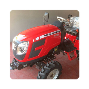 Nuevo Tractor de ruedas Massey Ferguson 4WD para agricultura con motor central y implementos de caja de cambios y accesorios incluidos - Product Image 4