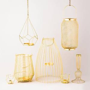 Candelabro de metal con forma de linterna marroquí, accesorio decorativo de alta calidad para uso de festival y bodas - Product Image 4