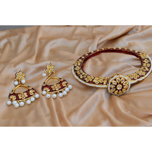 Ensemble de bijoux indiens élégants et tendance pour mariée, avec perles Meenakari et Kundan, pour femmes et jeunes filles. - Product Image 4