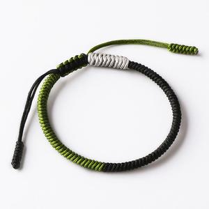สร้อยข้อมือมิตรภาพแบบถักทันสมัย - Product Image 1