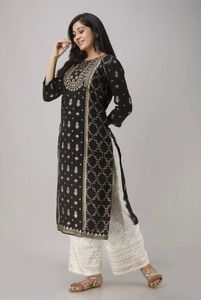 BELLE LOURD REYON AVEC BELLE IMPRESSION D'OR SIMPLE KURTI ET LOURD REYON AVEC IMPRESSION D'OR PLAZZO - Product Image 2
