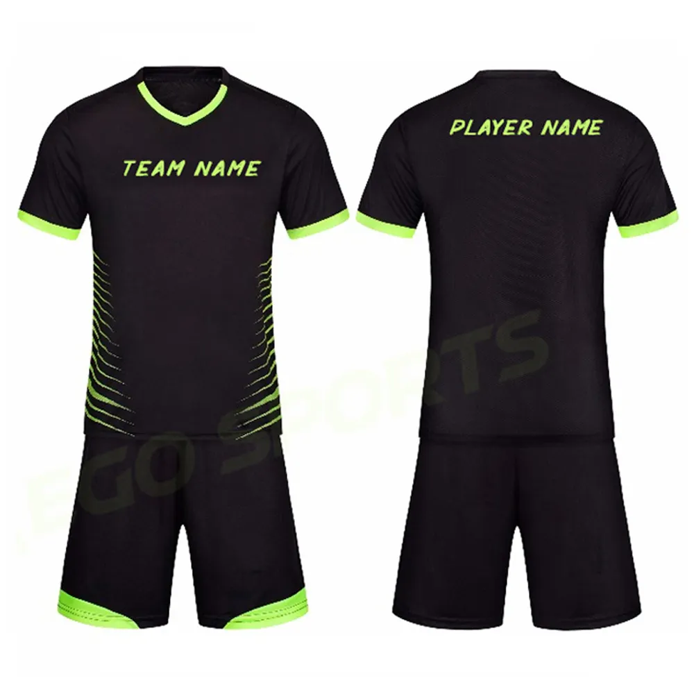 Fabricant OEM, kit de football, maillot de football uniforme d'équipe de football imprimé par sublimation avec design ou logo personnalisé