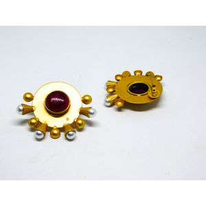 latest fashion Trending handmade golden matte finishing brass stone <b>stud</b> hoop flower design earing for <b>girls</b> and women - Product Image 2