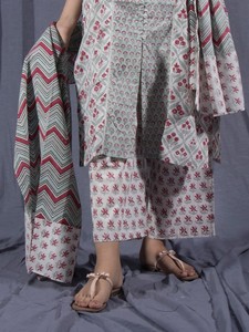 Pourpre Bloc de Main En Coton Imprimé Kurti (3 Pièces) - Product Image 3