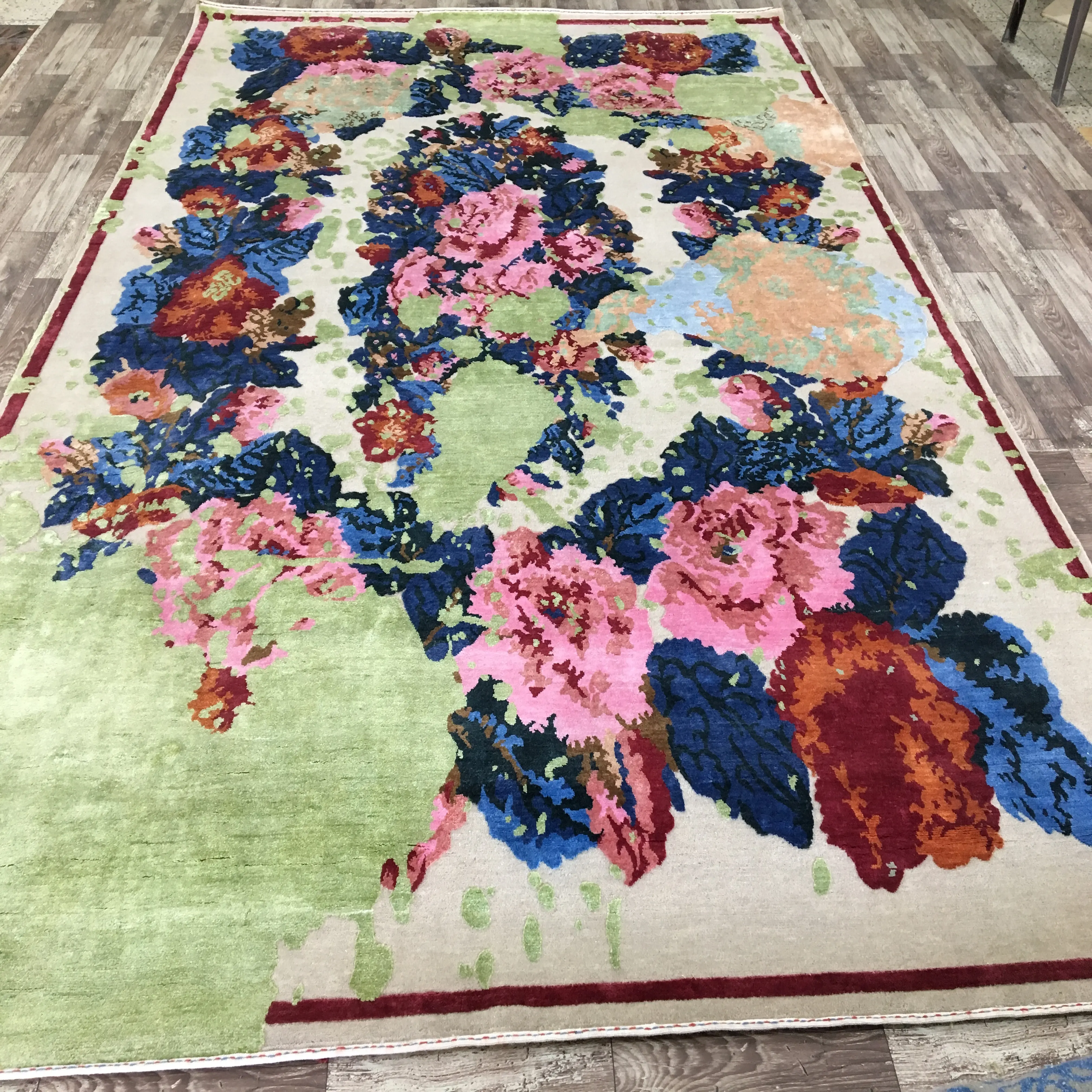 Modern Design Embroidered Wool and Silk Blend Carpets and Rugs for Luxury Home Decorations
