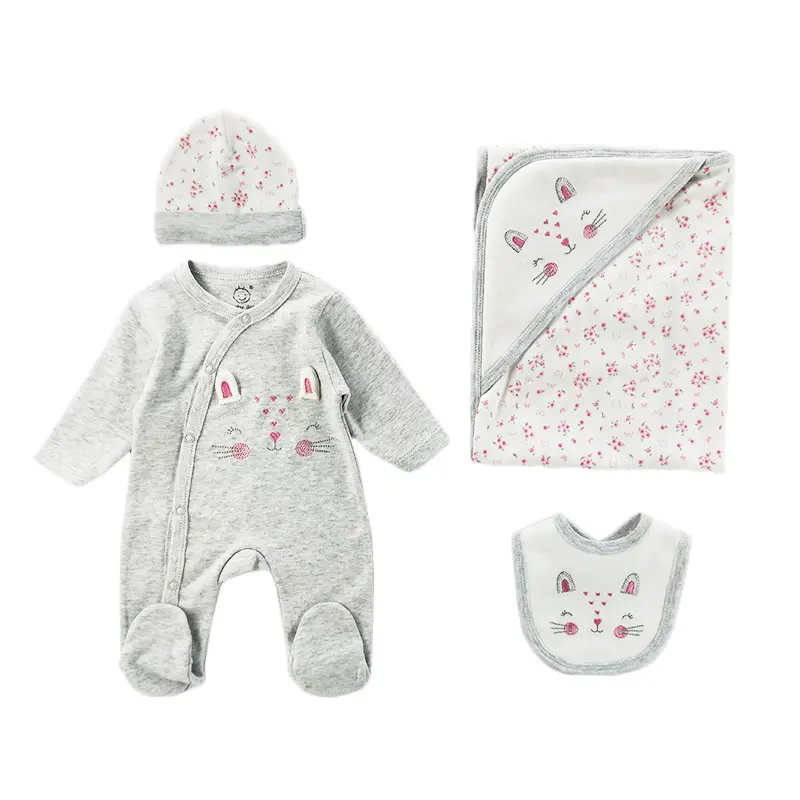 2022 Newborn Baby Gift Set High Quality Cotton Baby Clothes 4 PCS romper Set with Blanket, Hat, and Bib