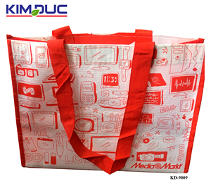 Sac de shopping écologique en PP recyclé non tissé avec impression en gravure, pliable, fabriqué au Vietnam pour une utilisation promotionnelle - Product Image 3