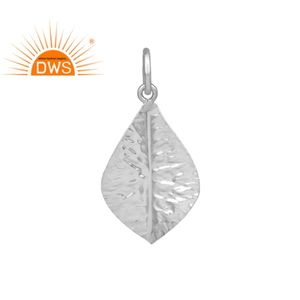 Colgante de pétalo martillado a mano, fabricante de joyería, plata fina, proveedor de joyería - Product Image 1