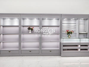 Estante de Exhibición con Panel Trasero de MDF Gris, Muebles con Estantes de Exhibición LED, Estante de Exhibición de Pared Personalizado para Boutique con Cajones - Product Image 2