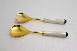 Tendance Nouveau Design Résine Joint Manche En Bois Métal Laiton Salade Serveur et Cuillères pour La Maison et Le Restaurant Utiliser Des Outils De Service - Product Image 4