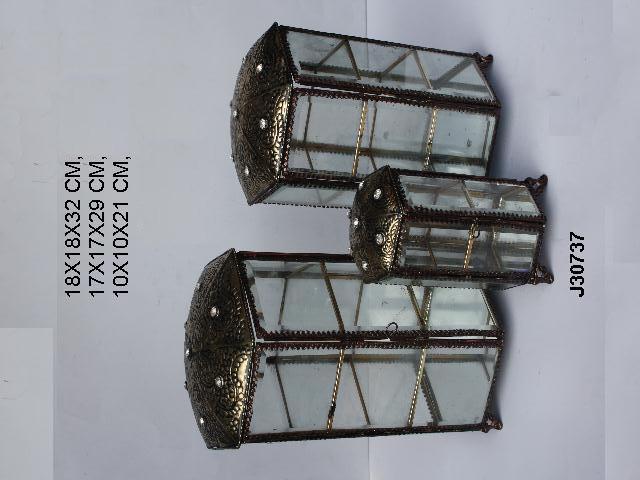 女性と女の子のためのアンティーク仕上げのジュエリーボックス