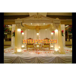 Mandap de mariage décoré et éclairé, Mandap doré sculpté et éclairé, Mandap indien en fibre/cristal LONDRES - Product Image 1