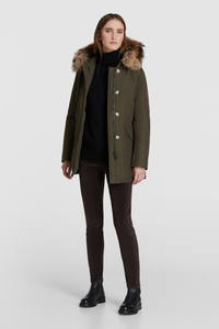 Chaqueta de Invierno Cálida Personalizada con Capucha, Impermeable, con Piel de Zorro, Diseño Sólido, OEM, al por Mayor, MOQ Bajo, Mejor Calidad - Product Image 2