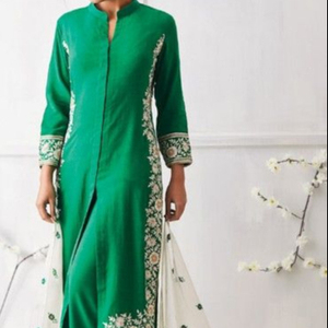 NEW---STYLISH--EMBROIDERY SUR ELEGANT--LONG KAMEEZ, DROITE PANTALON ROBE-pour Partie-PORTER et DE MARIAGE @ 2021 - Product Image 1