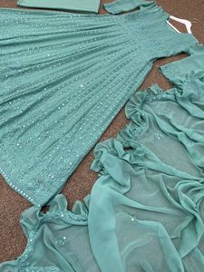 Dupatta-vestido de trabajo pesado de seda y bordado, manga de trabajo con tela de seda y borde de volantes - Product Image 4