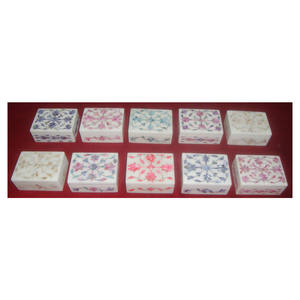 กล่องของขวัญงานศิลป์ฝังลายดอกไม้หินอ่อนสีขาวทรงสี่เหลี่ยมผืนผ้าสีสันสดใสทำด้วยมือ - Product Image 1