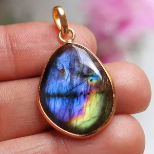 Pendentif bol en résine labradorite, connecteurs en or rose, pierre précieuse, monture ouverte, collier en forme de cœur, bijoux de labradorite - Product Image 1