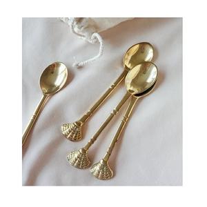 Juego de 4 cubiertos de diseño clásico para el hogar, cocina y restaurante, cucharas, juego de cubiertos al precio más bajo - Product Image 1