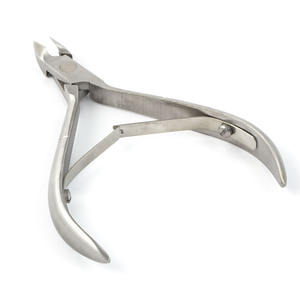 Cortacutículas Profesional de Acero Inoxidable Premium con Cuchillas Afiladas y Mecanismo de Resorte Duradero - Product Image 5