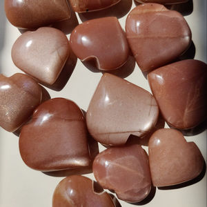 Superventas, venta al por mayor, piedra solar de oro rosa Natural, piedra lunar, corazón, cristal, estilo amor, Material de piedras preciosas para meditación, decoración del hogar - Product Image 3