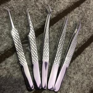 Pinzas de extensión de pestañas de agarre fuerte de acero inoxidable sostenible con polvo de diamante, pinzas de pestañas hechas en Pakistán con etiqueta privada - Product Image 5