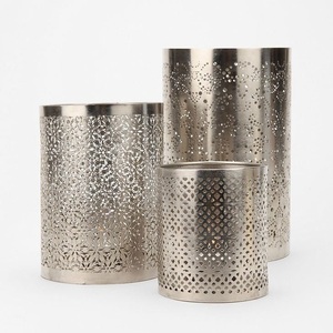 Portavelas decorativo con diseño grabado para el hogar, centro de mesa navideño, portavelas para velas T-light. - Product Image 2