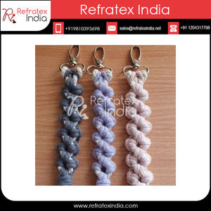 LLavero de macramé de algodón hecho a mano, bolsa decorativa - Product Image 5