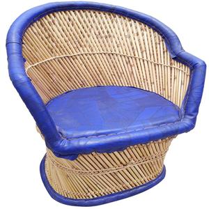 Chaises élégantes de luxe en cuir pour un assis ensemble de meubles de table pour le salon, la salle à manger, la chambre à coucher et le jardin (4 chaises + 1 table) - Product Image 5