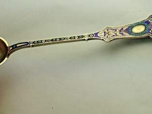 Ensemble de 5 cuillères à couverts en acier inoxydable au design vintage, fini or élégant, parfait pour les collations à la soupe et les restaurants. - Product Image 5