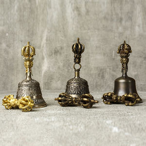 Cloche tibétaine spéciale en bronze - Product Image 2