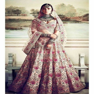 Lehenga en velours avec paillettes, livre de shopping en ligne pour femmes, mariage et occasions spéciales, livraison gratuite, inde - Product Image 1