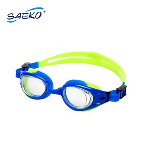 Gafas de Natación de Silicona SAEKO de Alta Calidad con Protección UV Antivaho para Niños con Correa Ajustable para la Cabeza, Certificación CE y Estuche Rígido - Product Image 2