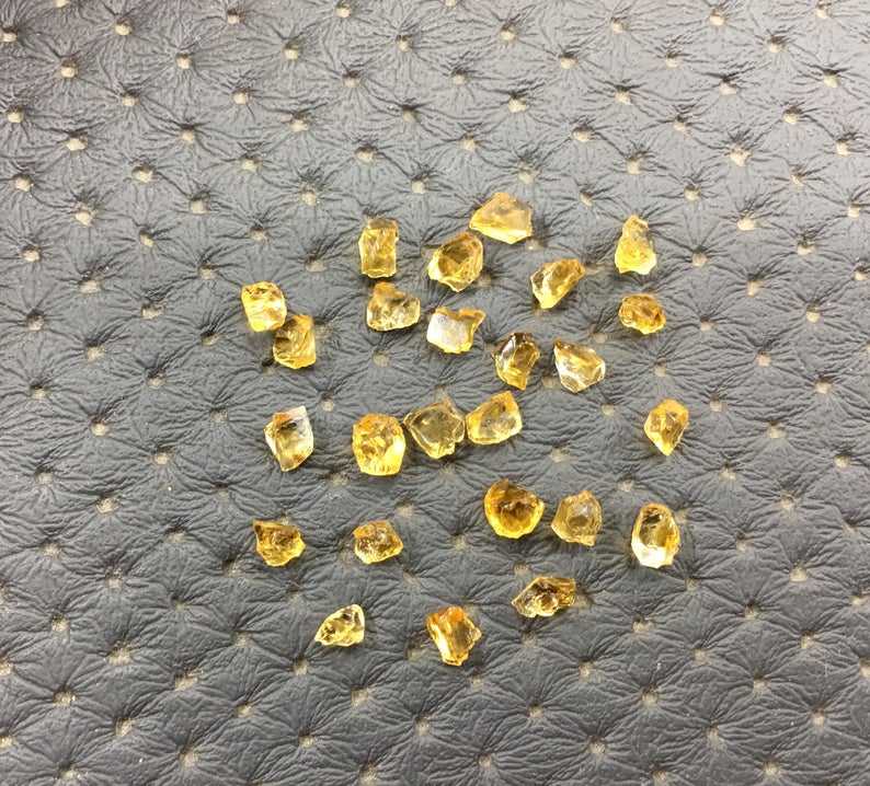 สีเหลือง