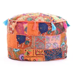 בית תפאורה הודי טלאי רקמת עיצוב עות 'מאני רב צבע פוף כיסוי עגול מסורתי שרפרף כיסוי