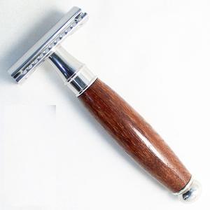 Maquinilla de Afeitar Clásica de Seguridad con Mango de Metal Color Rosa, Maquinilla de Afeitar de Doble Filo - Product Image 1