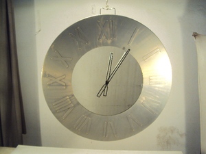 Horloge murale chiffre romain en métal forme ronde pour horloge murale suspendue décorative pour bureau à domicile - Product Image 4