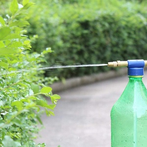 Outil d'arrosage de jardin Bouchon de bouteille portable Pulvérisateur <span class=keywords><strong>à</strong></span> main Bouteilles Pompe <span class=keywords><strong>à</strong></span> air Pulvérisateur manuel <span class=keywords><strong>à</strong></span> haute pression pour <span class=keywords><strong>trombone</strong></span> de jardin - Product Image 6