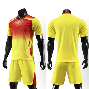 Conjuntos de uniformes de fútbol para niños y niñas, diseños personalizados de alta calidad, venta al por mayor - Product Image 1