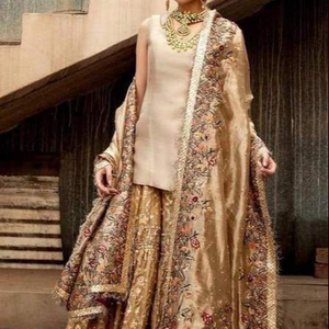 Vestido Lehenga Nupcial Indio/Pakistaní con Dupatta Pesada, Adornado con Cuentas de Cristal y Pedrería, Tela de Seda, Color Personalizado-2021 - Product Image 1