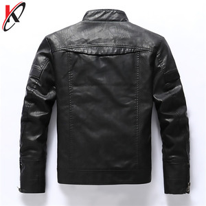 Veste en cuir PU enduite pour hommes avec col montant polaire matelassé fermeture éclair saison d'hiver vêtements de moto - Product Image 4