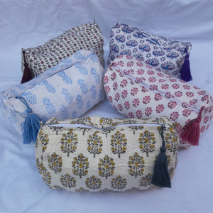 Sac de cosmétiques en coton matelassé, bloc à main, sac pour extérieur, tissu en coton imprimé Floral, matelassé avec plusieurs compartiments - Product Image 1