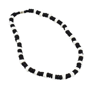 Collana con Perline di Cocco da 8mm, Collana Ispirata agli Surfisti Hawaiani, Collana Combinata con Conchiglie Puka - Product Image 3