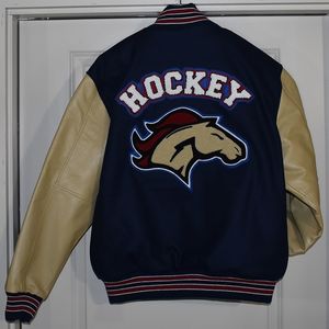 แจ็คเก็ตเบสบอลวินเทจแบบ Letterman Varsity สำหรับผู้ชาย คุณภาพสูง ผลิตตามแบบ OEM  ตกแต่งด้วยหนังและงานปักเชนิลล์ - Product Image 4