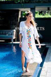 2026 Latest Loose <b>Fitting</b> V-Neck Summer Beach Maxi Sexy Side Slit Bohemian Embroidery Lace Vintage Mexican Style <b>Best</b> Selling - Product Image 2