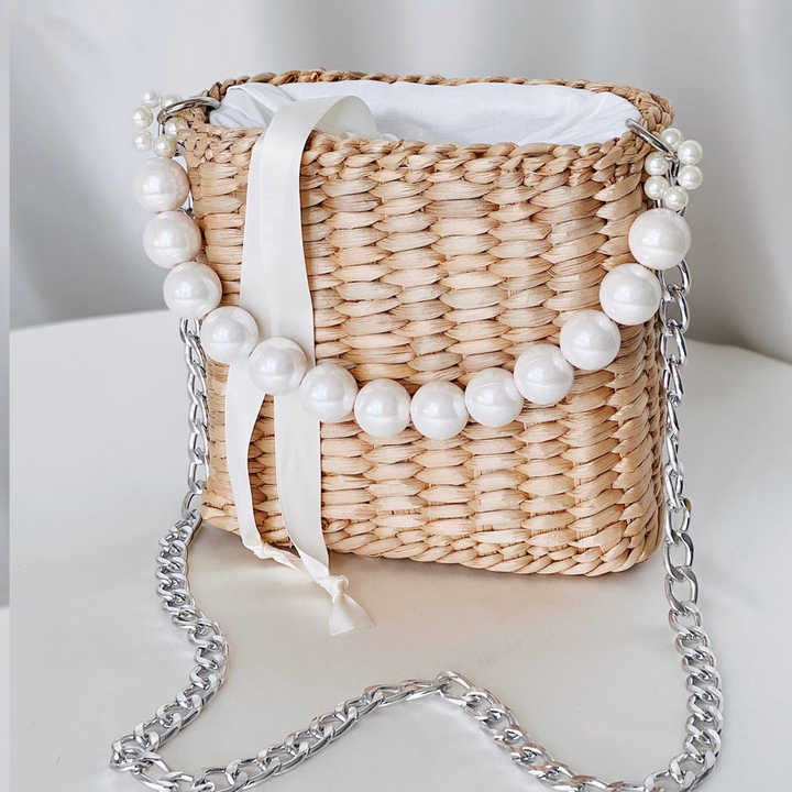 Water Hyacinth Bag With One Small Pearl Beaded Handle , Water Hyacinth ...