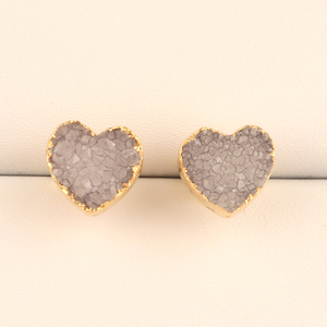 Pendientes de corazón con drusa de azúcar gris natural, chapados en oro, pequeños pendientes de corazón con cierre de rosca para mujer - Product Image 6